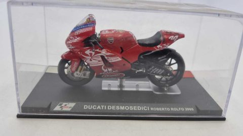 Ducati Desmosedici Roberto Rolfo 2005 1/24