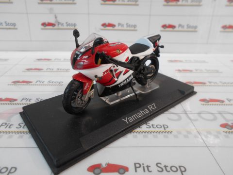 Yamaha R7 1/24, senza scatola originale