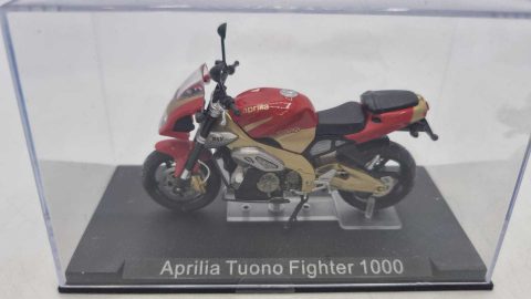 Aprilia Tuono Fighter 1000 1/24