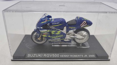 Suzuki RGV 500 Kenny Roberts Jr 2000 1/24
