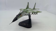Mikoyan-Gurevich Mig-29 Fulcrum 1/100, senza scatola originale - scala 1:100