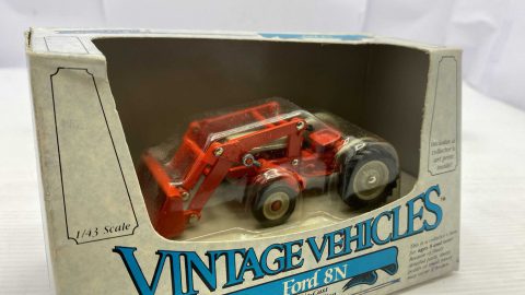 ERTL Ford 8N trattore 1/43