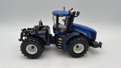 ERTL Trattore articolato New Holland T9 1/32, senza scatola originale - scala 1:32