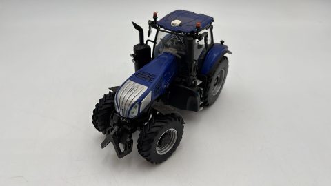 Ertl New Holland T8.435 Genesis 1/32 senza scatola originale