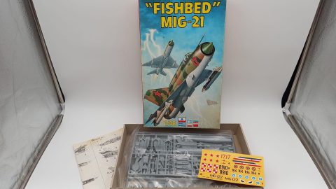 Esci Ertl Mig-21 Fishbed 1/48, confezione lievemente usurata