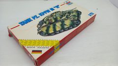 Esci Tank Pz. Kpfw III N 1/72, kit di montaggio già iniziato, scatola usurata - foto 5
