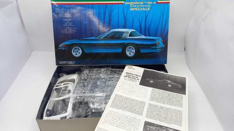 Fujimi Ferrari 365 GTB4 Daytona Speciale 1/24