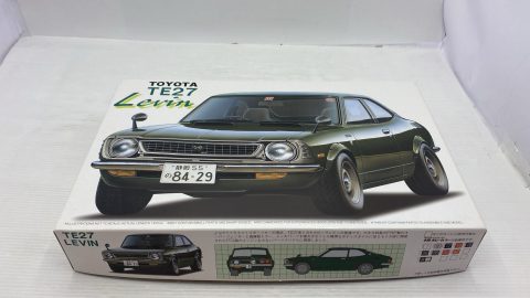 Fujimi Toyota TE27 Levin 1/24 kit di montaggio