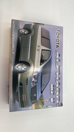 Fujimi Toyota Alphard MZ-V 2WD/FF 1/24 kit di montaggio - scala 1:24