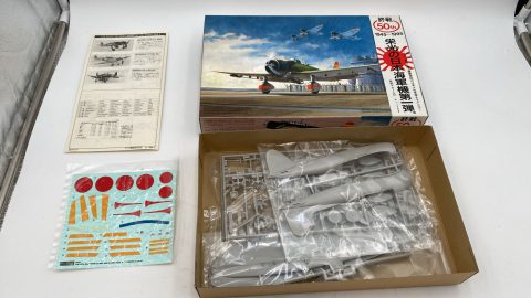 Fujimi Aichi Type 99 Carrier Dive Bomber Model 11(D3A1) 1/48 kit di montaggio aereo militare