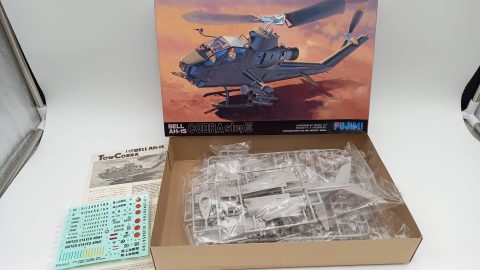 Fujimi Bell AH-1S Cobra step III 1/48