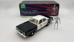 GreenLight Dodge Monaco Metropolitan Police 1977 1/18 with T-800 Endoskeleton figure The Terminator - foto 1