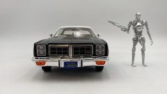 GreenLight Dodge Monaco Metropolitan Police 1977 1/18 with T-800 Endoskeleton figure The Terminator - foto 2