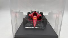 GP Replicas Ferrari F310 Schumacher Winner Spanish GP 1996 1/18 - foto 2