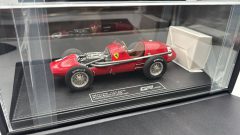 GP Replicas Ferrari 500 F2 A. Ascari n.5 Winner British GP 1953 1/18 - scala 1:18