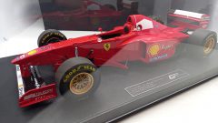 GP Replicas Ferrari F310 B M. Schumacher Canadian GP 1997 1/12, lim. ed. 250 pz - foto 2