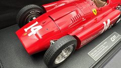 GP Replicas Ferrari D50 winner French GP 1956 1/12 - foto 6
