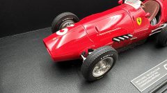 GP Replicas Ferrari 500 F2 France GP 1952 1/12 - foto 6