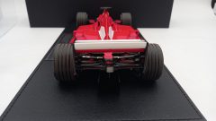 GP Replicas Ferrari F2001 M. Schumacher winner Monaco GP 2001 1/18 - foto 4