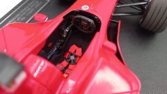 GP Replicas Ferrari F2001 M. Schumacher winner Monaco GP 2001 1/18 - foto 6