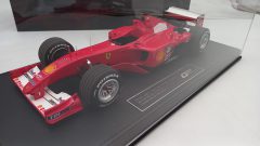 GP Replicas Ferrari F2001 M. Schumacher winner Monaco GP 2001 1/18 - scala 1:18