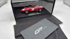 GP Replicas Ferrari Dino 156 F1 1962 1/18 n.38 L.Bandini 3rd Monaco GP - foto 2