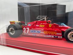 GP Replicas Ferrari 126CX Gilles Villeneuve 1/18 n.27 United States Grand Prix West Long Beach 1981 - foto 4