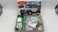Gunze Sangyo Citroen 2CV Charleston 1/24 kit di montaggio - scala 1:24
