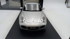 GT Spirit Porsche 911 (996) Turbo 2001 1/18 - foto 2