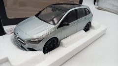 GT Spirit Mercedes B-Class W247 2018 1/18 - scala 1:18