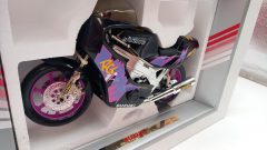 Guiloy Suzuki GSX-R 750 cc 1/10, scatola leggermente rovinata - foto 2