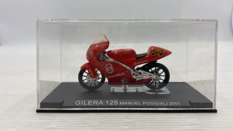 Gilera 125 Manuel Poggiali 2001 1/24