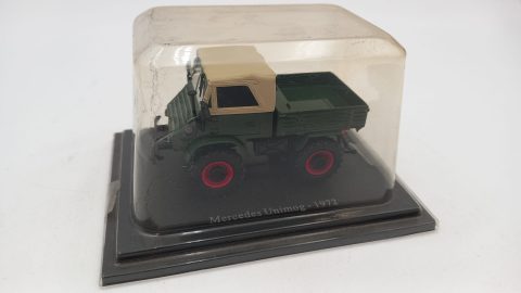 Mercedes Unimog 1972 Trattore 1/43