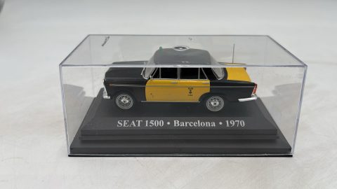 Seat 1500 Barcelona 1970 1/43 senza scatola