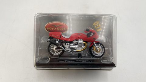 Moto Guzzi Daytona 1000 1/24