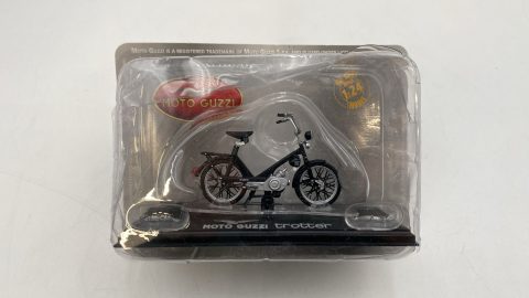 Moto Guzzi Trotter 1/24