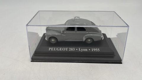 Peugeot 203 Lyon 1955 1/43 senza scatola