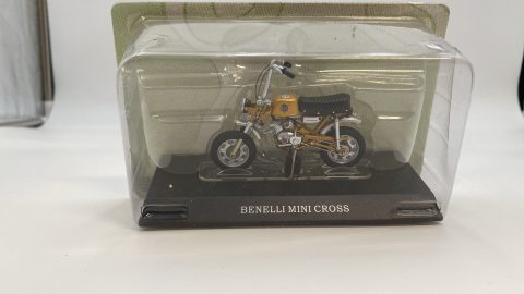 Benelli Mini Cross 1/24