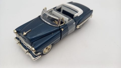 Chevrolet Bel Air 1954 1/32, fioritura vernice, senza scatola originale