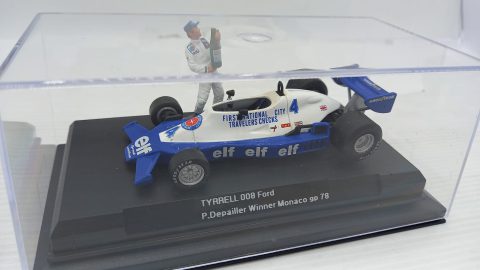 Tyrrell 008 1978 Patrick Depallier Monaco GP 1978 1/43, aggiunto figurino pilota