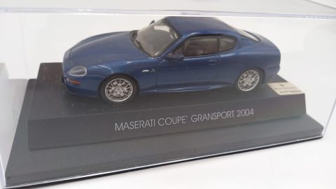 Maserati Coupe Gransport 2004 1/43, qualche piccola imperfezione di colore