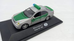 Mercedes C Polizei RLP 2002 1/43, mancante di una parte del lampeggiante, senza scatola originale - scala 1:43