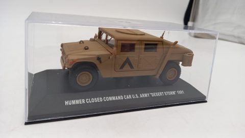 Hummer closed command car Desert Storm 1991 1/43, senza scatola originale