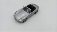 BMW Z8 1/64, mancante copri cerchione posteriore destro, senza scatola originale - scala 1:64