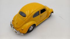 Volkswagen Beetle 1/32, carrozzeria con qualche segno, senza scatola originale - foto 2