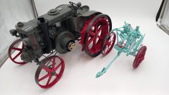 Landini Superlandini con aratro 1934 1/8, kit montato, in perfette condizioni - scala 1:8