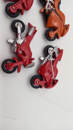 Lotto moto in metallo 1/43, normali segni del tempo, buone condizioni - foto 4