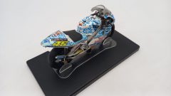 Honda NSR 500 Valentino Rossi Mugello 2001 1/18, senza scatola originale - foto 2