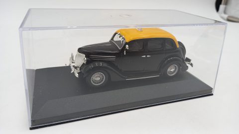 Ford A V8 Taxi di Montevideo 1950 1/43, senza scatola originale