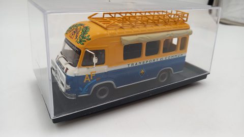 Renault Saviem Taxi Dakar 1975 1/43, senza scatola originale